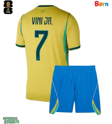 Brasilien Vinicius Junior #7 Replika Babytøj Hjemmebanesæt Børn VM 2026 Kortærmet (+ Korte bukser)